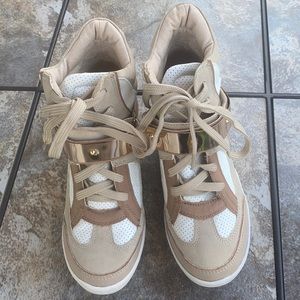 Women’s size 61/2 wedge high top shoes